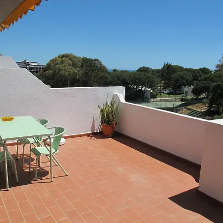 Apartamento At A Sea View Top-floor Apt, 500 M From The Beach! Albufeira