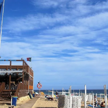 At A Sea View Top-floor Apt, 500 M From The Beach! *