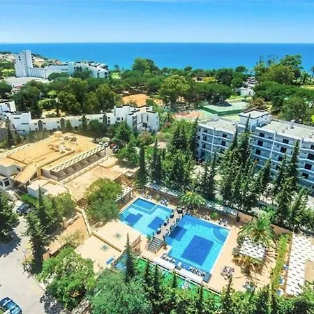 At A Sea View Top-floor Apt, 500 M From The Beach! *